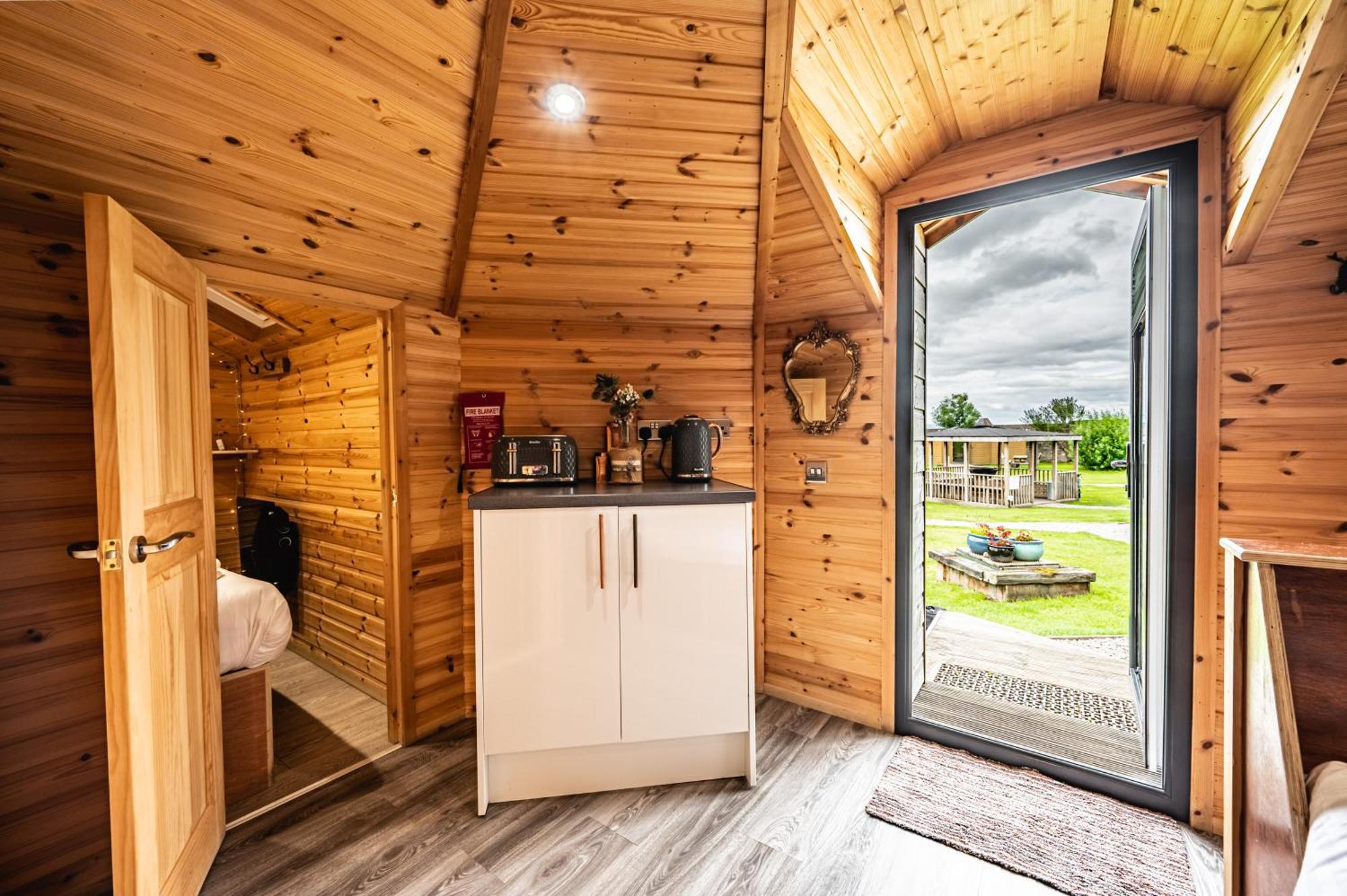 Delny Glamping And Farm Animals Hotell Invergordon Eksteriør bilde